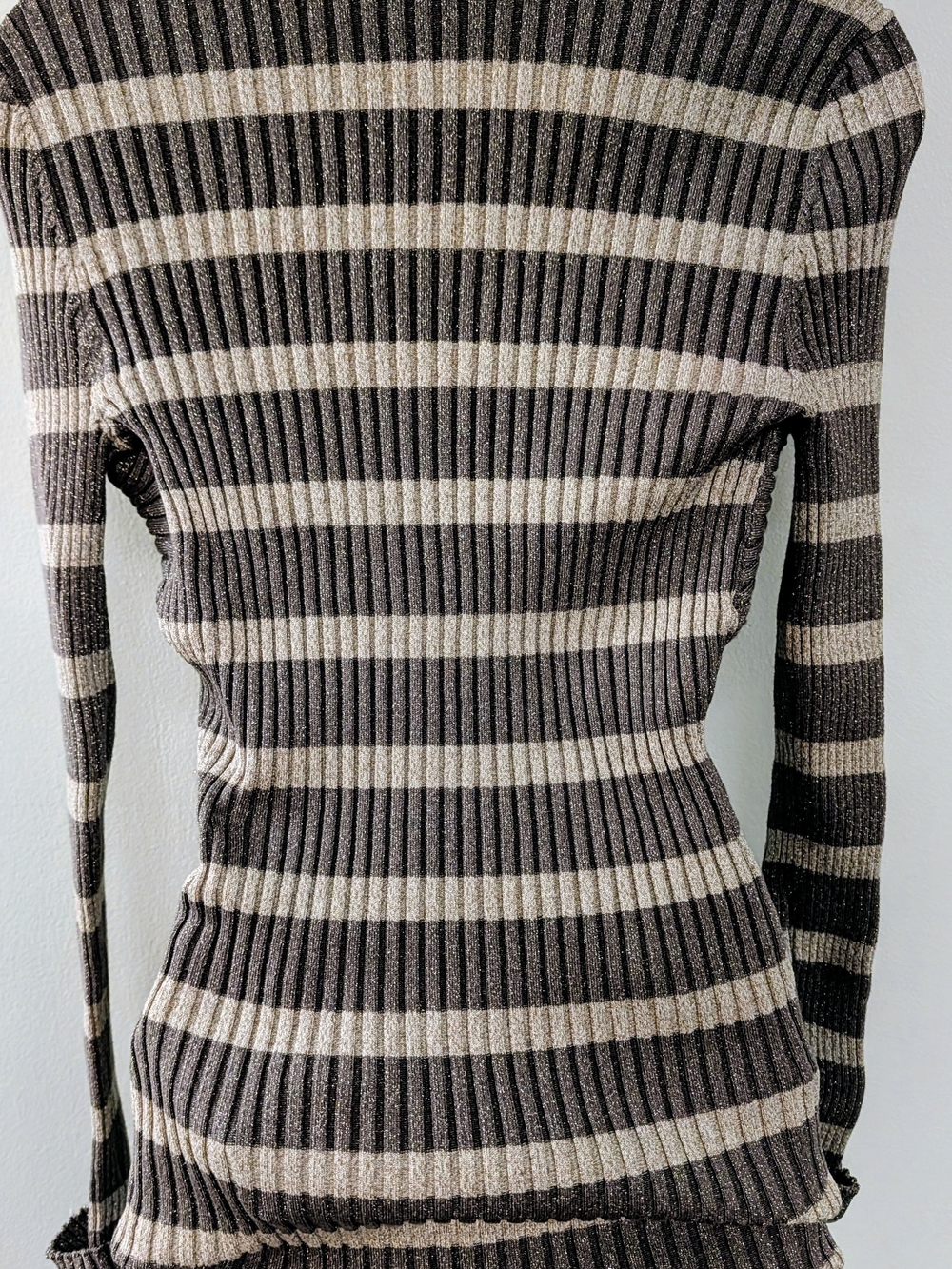 Fitted Striped V-Neck Ribbed Waist Sweater - Brown/Cream - Picture 5 of 6